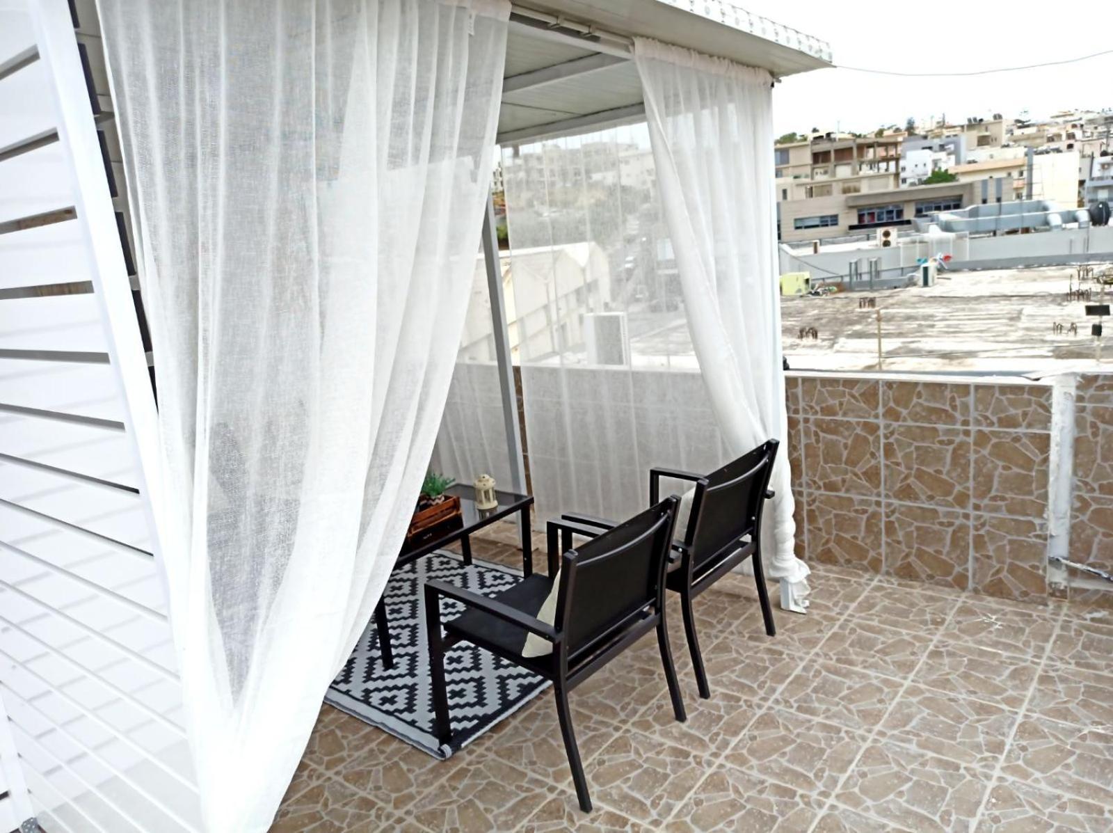 شقة Renovated Loft Near The Center كاندية المظهر الخارجي الصورة