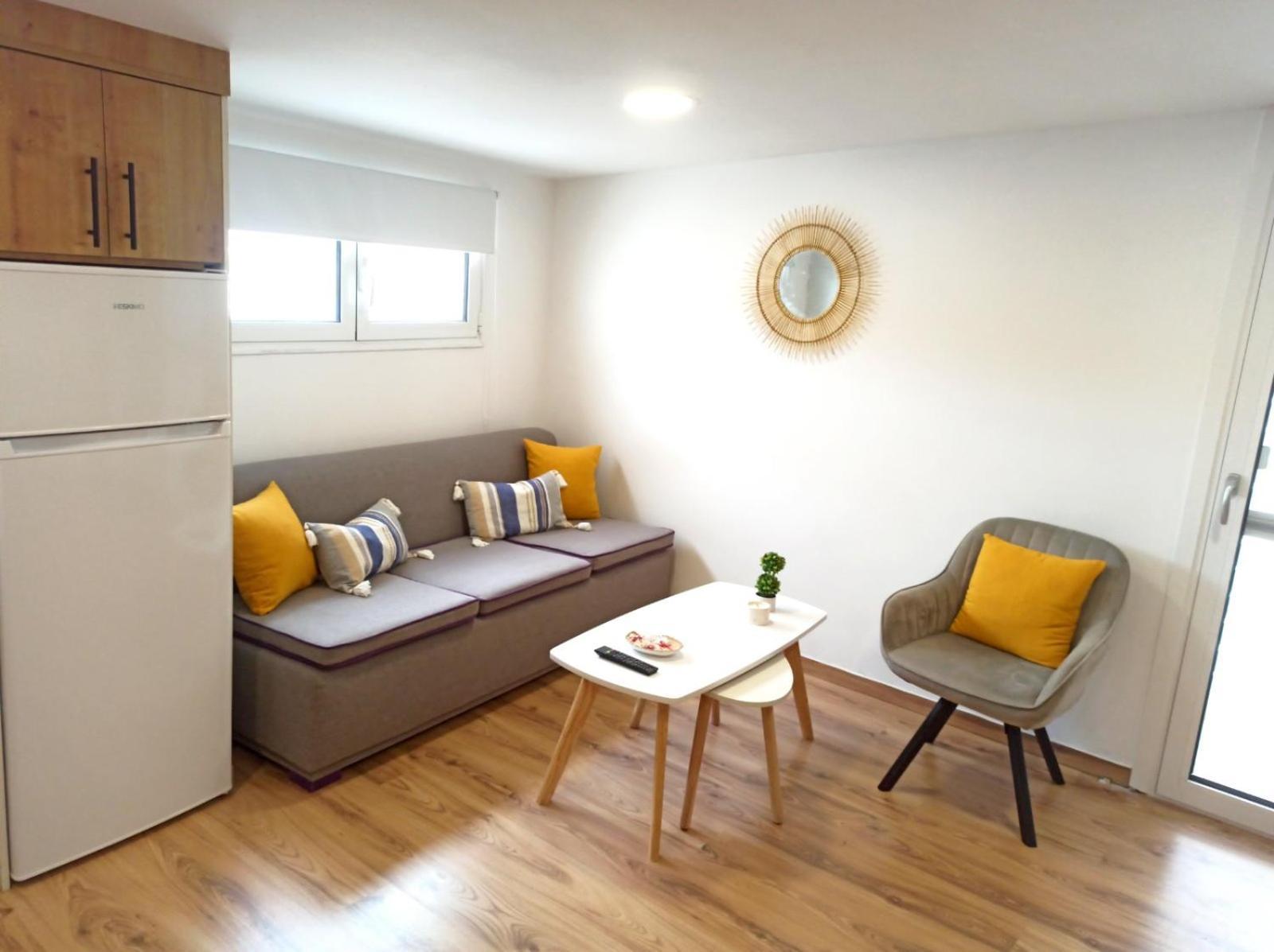 شقة Renovated Loft Near The Center كاندية المظهر الخارجي الصورة