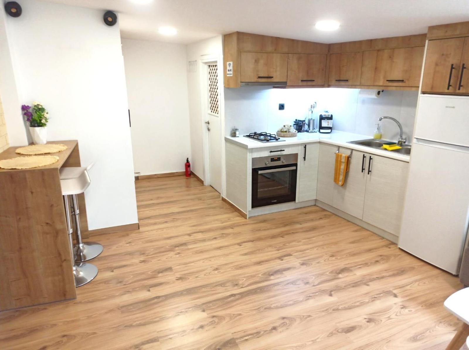 شقة Renovated Loft Near The Center كاندية المظهر الخارجي الصورة