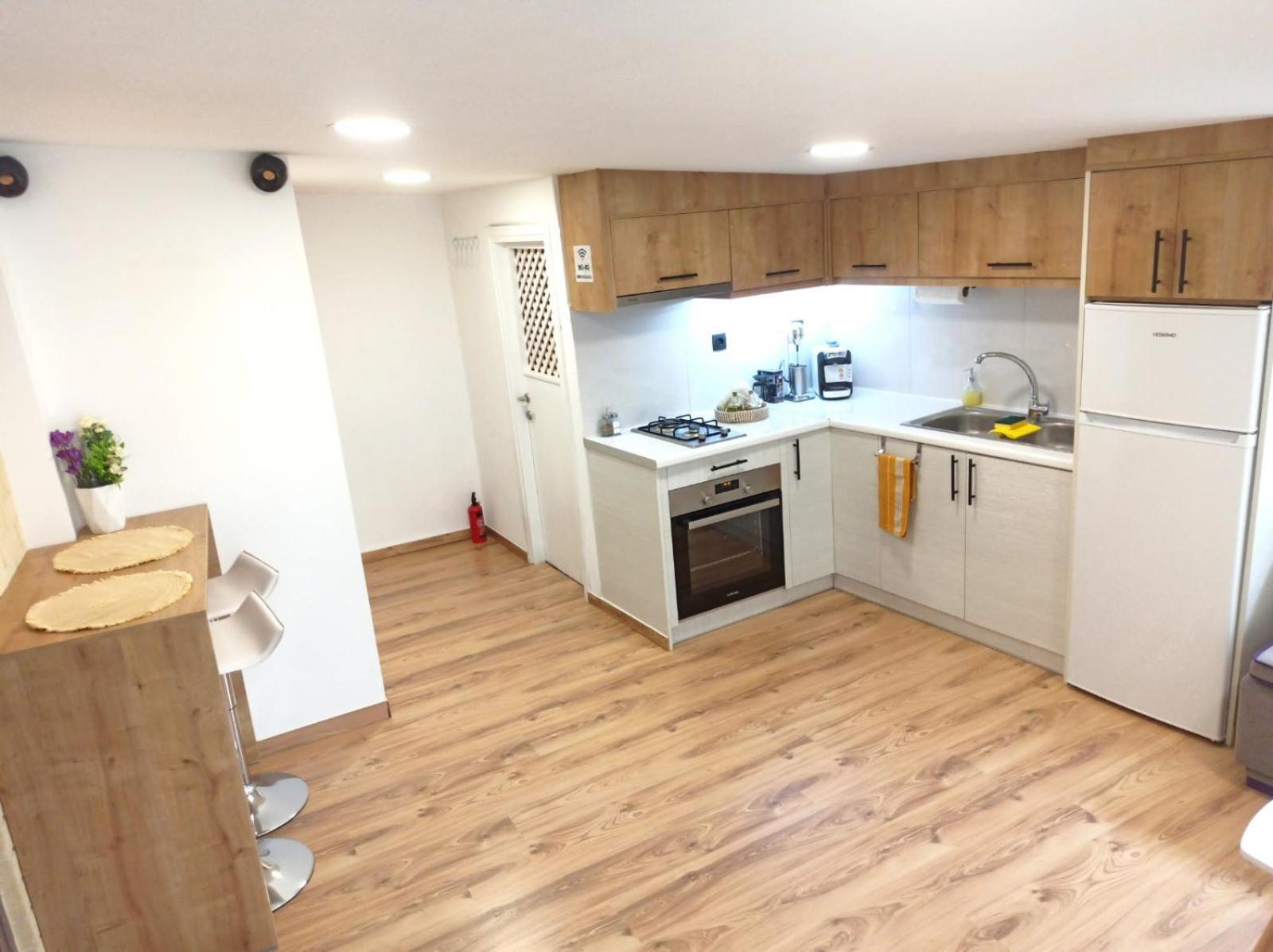شقة Renovated Loft Near The Center كاندية المظهر الخارجي الصورة