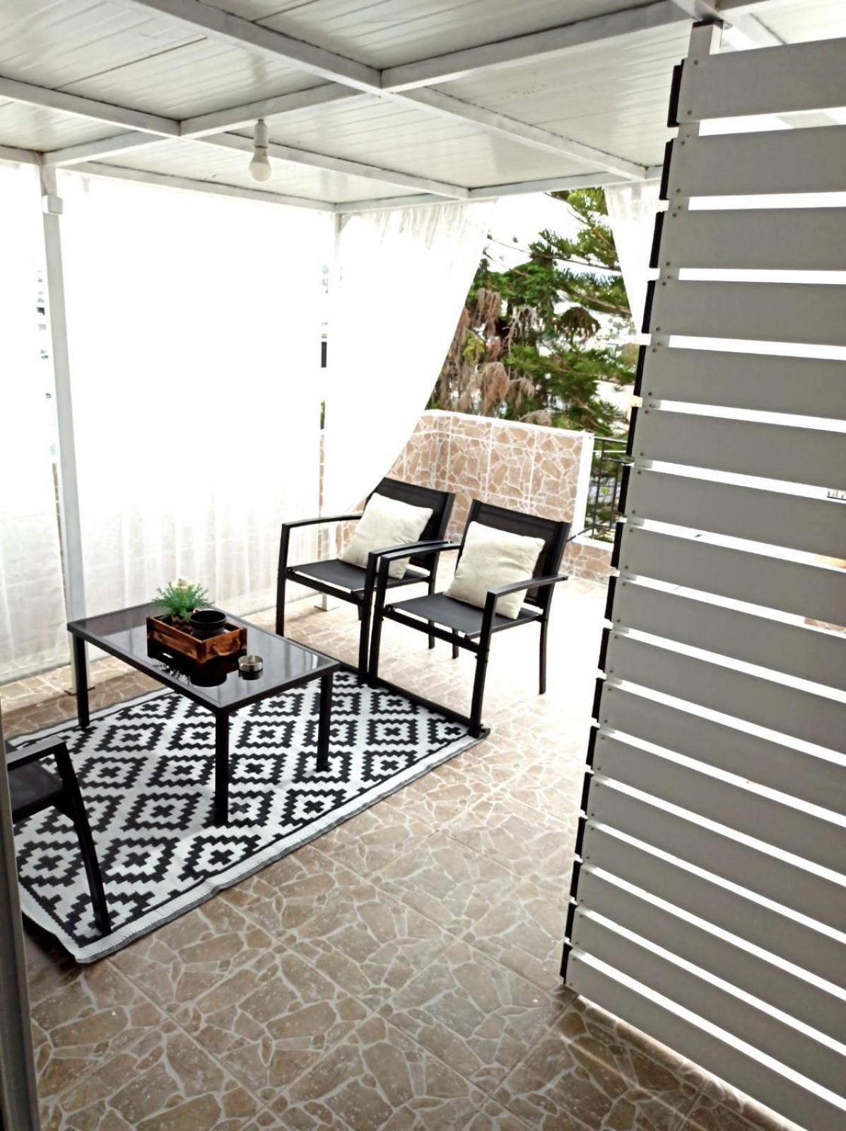 شقة Renovated Loft Near The Center كاندية المظهر الخارجي الصورة
